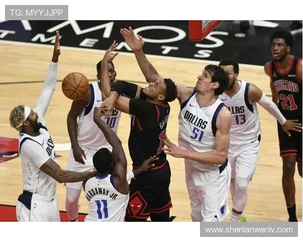 2013年小牛队与公牛队激战回顾：经典对决与精彩瞬间的深度分析