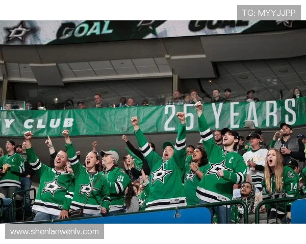 圣诞大战精彩上演篮网对决凯尔特人球迷热情高涨期待精彩表现